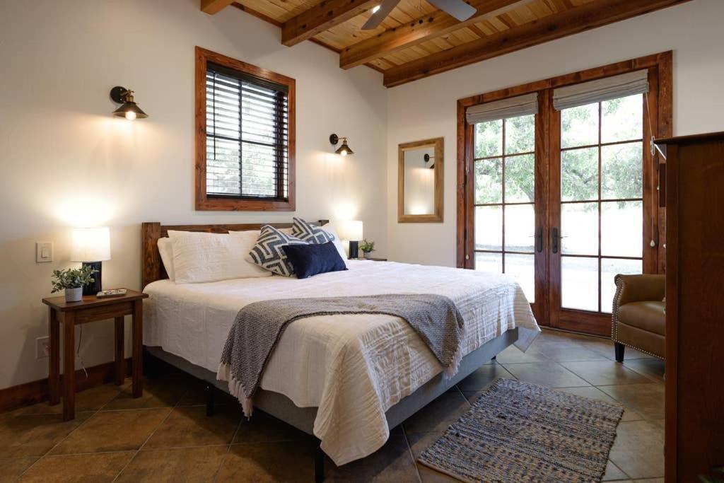 Little Dutch Cabin #1 - 12 Min To Magnolia-Baylor Bellmead Extérieur photo