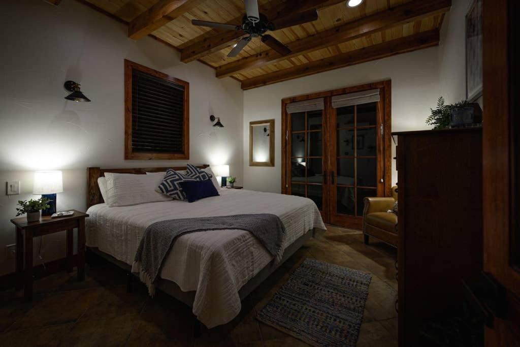 Little Dutch Cabin #1 - 12 Min To Magnolia-Baylor Bellmead Extérieur photo